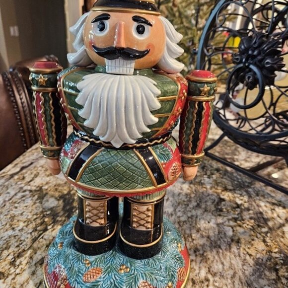 Nutcracker, Large Pine Needles, perfect condition, at 14" tall, by Fitz & Floyd - Picture 1 of 2